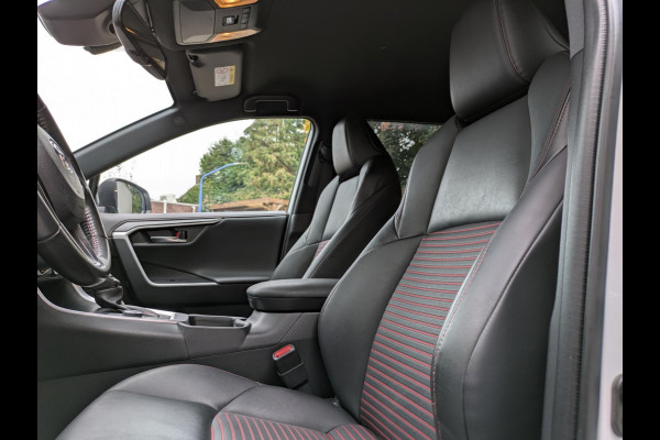 Toyota RAV4 2.5 Plug-in Hybrid AWD|Stoel/Stuurverwarming|ELektrische-stoel|LED|Adaptive-Cruise|Afn.Trekhaak|Blindspot Toyota RAV4 2.5 Plug-in Hybrid AWD|Stoel/Stuurverwarming|ELektrische-stoel|LED|Adaptive-Cruise|Afn.Trekhaak|Blindspot