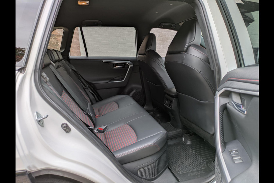 Toyota RAV4 2.5 Plug-in Hybrid AWD|Stoel/Stuurverwarming|ELektrische-stoel|LED|Adaptive-Cruise|Afn.Trekhaak|Blindspot Toyota RAV4 2.5 Plug-in Hybrid AWD|Stoel/Stuurverwarming|ELektrische-stoel|LED|Adaptive-Cruise|Afn.Trekhaak|Blindspot