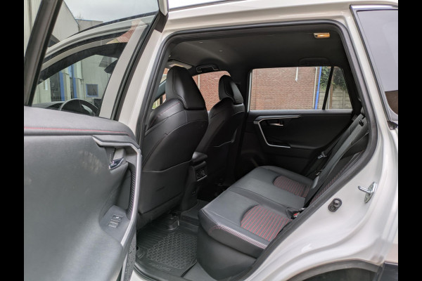 Toyota RAV4 2.5 Plug-in Hybrid AWD|Stoel/Stuurverwarming|ELektrische-stoel|LED|Adaptive-Cruise|Afn.Trekhaak|Blindspot Toyota RAV4 2.5 Plug-in Hybrid AWD|Stoel/Stuurverwarming|ELektrische-stoel|LED|Adaptive-Cruise|Afn.Trekhaak|Blindspot
