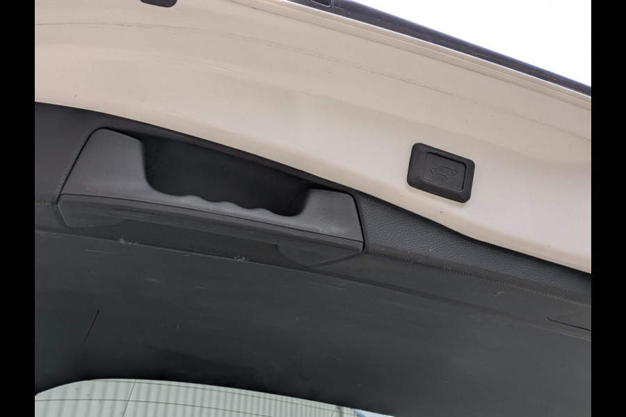 Toyota RAV4 2.5 Plug-in Hybrid AWD|Stoel/Stuurverwarming|ELektrische-stoel|LED|Adaptive-Cruise|Afn.Trekhaak|Blindspot Toyota RAV4 2.5 Plug-in Hybrid AWD|Stoel/Stuurverwarming|ELektrische-stoel|LED|Adaptive-Cruise|Afn.Trekhaak|Blindspot