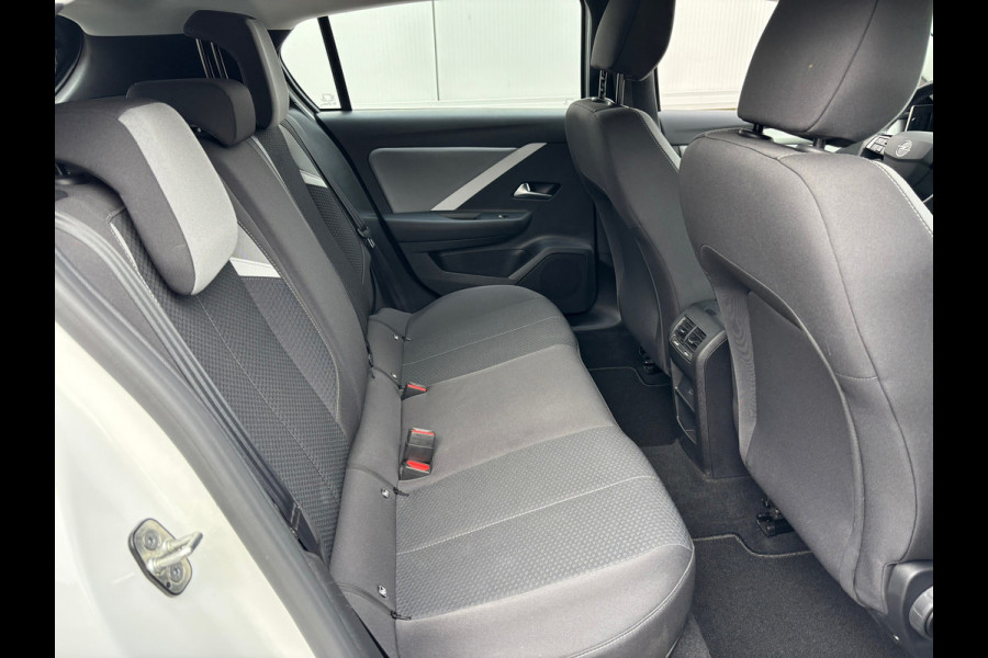 Opel Astra 1.6 Hybrid Edition Carplay Opel Astra 1.6 Hybrid Edition Carplay