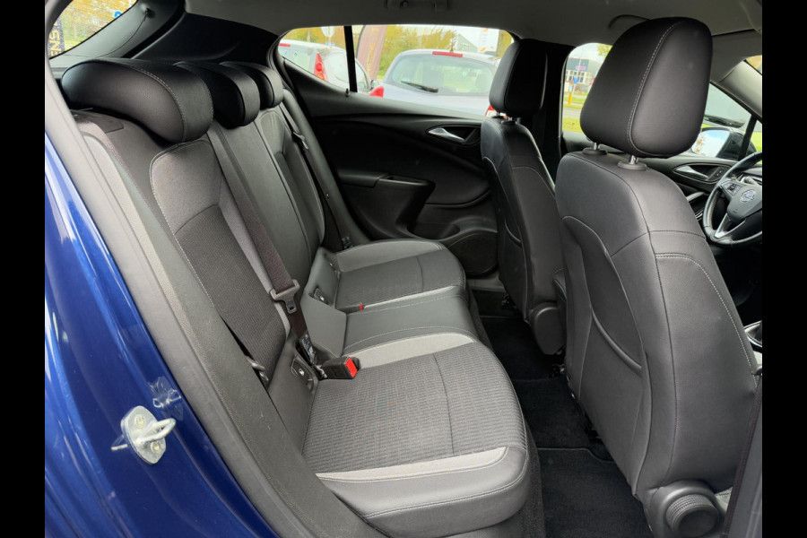 Opel Astra 1.2 Blitz Elegance 1e Eigenaar,Navi,Camera,131pk,Clima,Cruise,Lm velgen,6 Bak,Pdc V+A,Apk tot 08-2027
