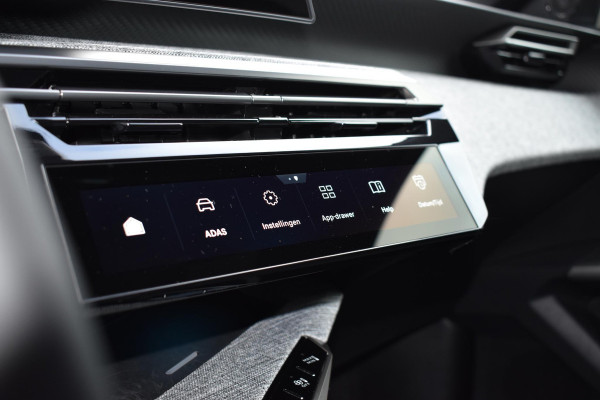 Peugeot 3008 1.2 Hybrid 145PK e-DCS6 Allure | Navi | LED | 360 Camera | Incl. garantie Peugeot 3008 1.2 Hybrid 145PK e-DCS6 Allure | Navi | LED | 360 Camera | Incl. garantie