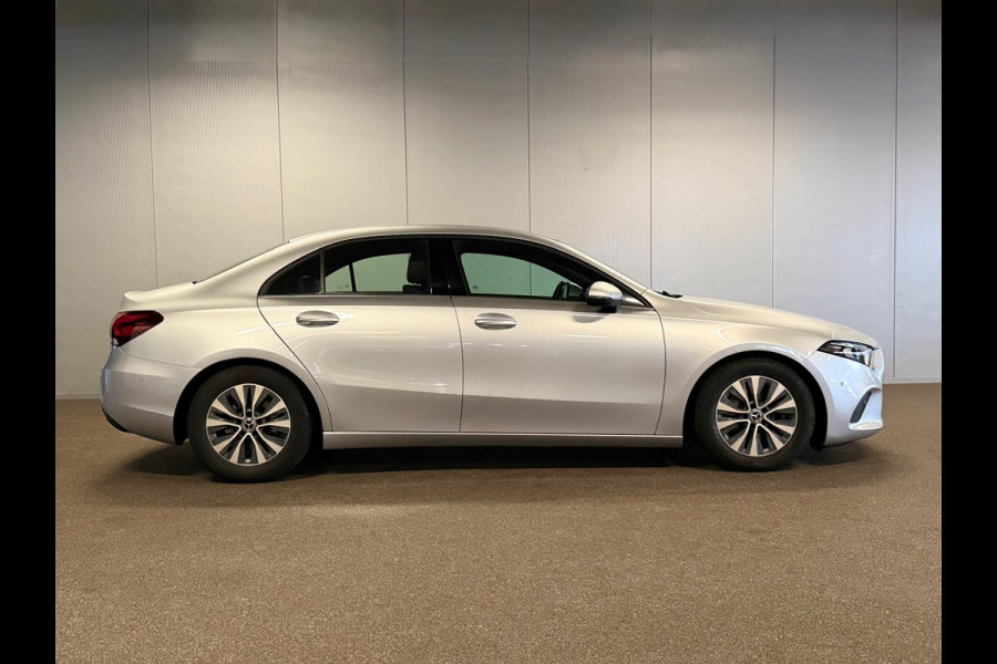 Mercedes-Benz A-Klasse 200 Limousine Business Solution-CAMERA-APPLE CARPLAY-WIDESCREEN-STOELCOMFORT-COMPL.