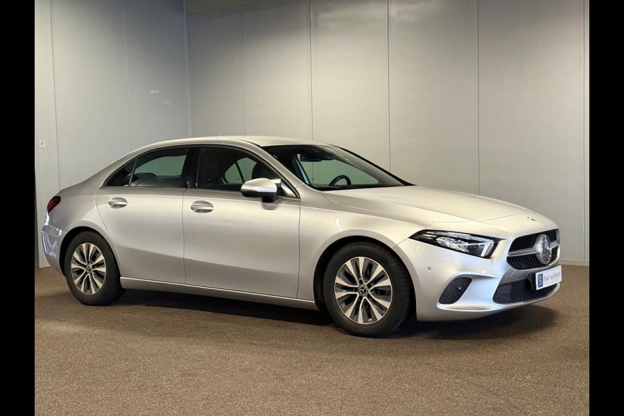 Mercedes-Benz A-Klasse 200 Limousine Business Solution-CAMERA-APPLE CARPLAY-WIDESCREEN-STOELCOMFORT-COMPL.
