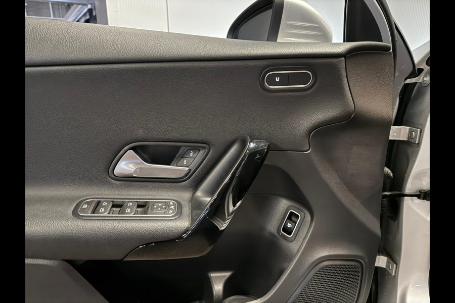Mercedes-Benz A-Klasse 200 Limousine Business Solution-CAMERA-APPLE CARPLAY-WIDESCREEN-STOELCOMFORT-COMPL.
