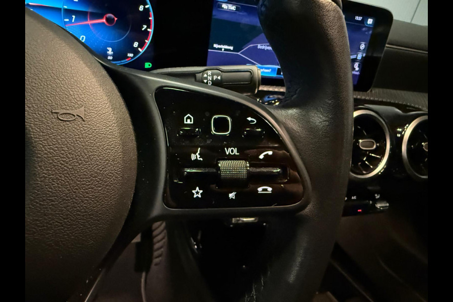 Mercedes-Benz A-Klasse 200 Limousine Business Solution-CAMERA-APPLE CARPLAY-WIDESCREEN-STOELCOMFORT-COMPL.