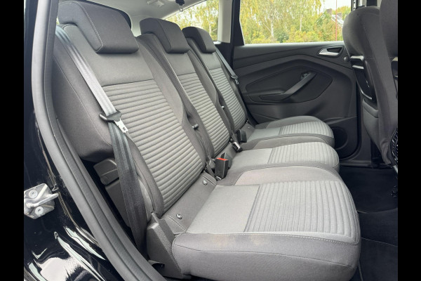 Ford C-MAX 1.5 Titanium 150pk Trekhaak | Achteruitrijcamera | Stoelverwarming | Climate control | Voorruit verwarming | 1.500kg Trekgewicht! Ford C-MAX 1.5 Titanium 150pk Trekhaak | Achteruitrijcamera | Stoelverwarming | Climate control | Voorruit verwarming | 1.500kg Trekgewicht!