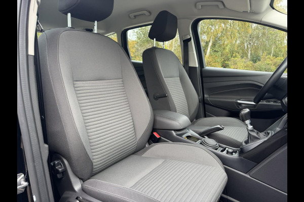 Ford C-MAX 1.5 Titanium 150pk Trekhaak | Achteruitrijcamera | Stoelverwarming | Climate control | Voorruit verwarming | 1.500kg Trekgewicht! Ford C-MAX 1.5 Titanium 150pk Trekhaak | Achteruitrijcamera | Stoelverwarming | Climate control | Voorruit verwarming | 1.500kg Trekgewicht!