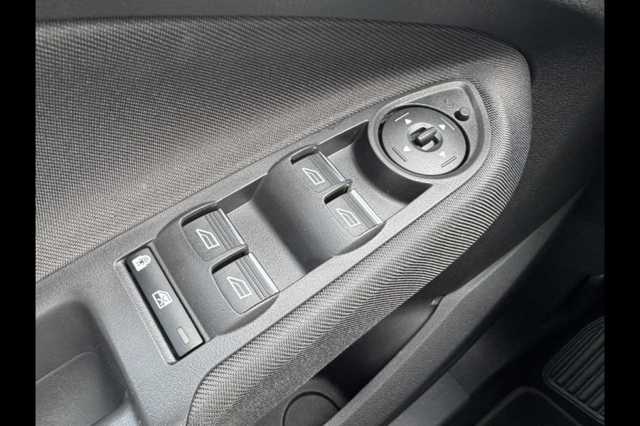 Ford C-MAX 1.5 Titanium 150pk Trekhaak | Achteruitrijcamera | Stoelverwarming | Climate control | Voorruit verwarming | 1.500kg Trekgewicht! Ford C-MAX 1.5 Titanium 150pk Trekhaak | Achteruitrijcamera | Stoelverwarming | Climate control | Voorruit verwarming | 1.500kg Trekgewicht!