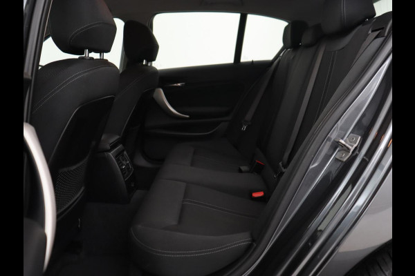 BMW 1-serie 118i Executive | Sportstoelen | Harman/Kardon | Navigatie | Full LED | Climate control | Parkeerhulp | Cruise control