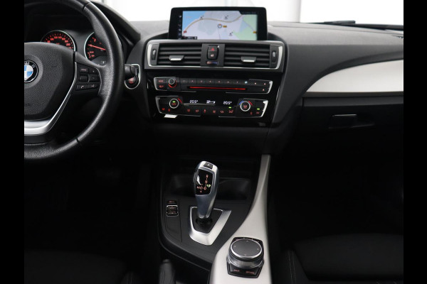 BMW 1-serie 118i Executive | Sportstoelen | Harman/Kardon | Navigatie | Full LED | Climate control | Parkeerhulp | Cruise control