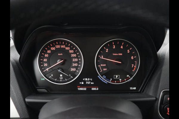 BMW 1-serie 118i Executive | Sportstoelen | Harman/Kardon | Navigatie | Full LED | Climate control | Parkeerhulp | Cruise control