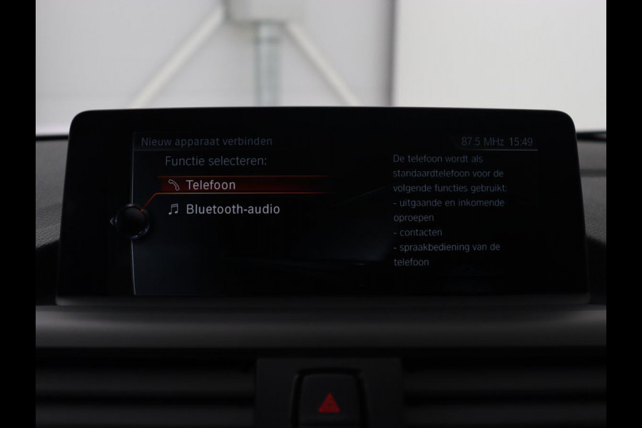 BMW 1-serie 118i Executive | Sportstoelen | Harman/Kardon | Navigatie | Full LED | Climate control | Parkeerhulp | Cruise control