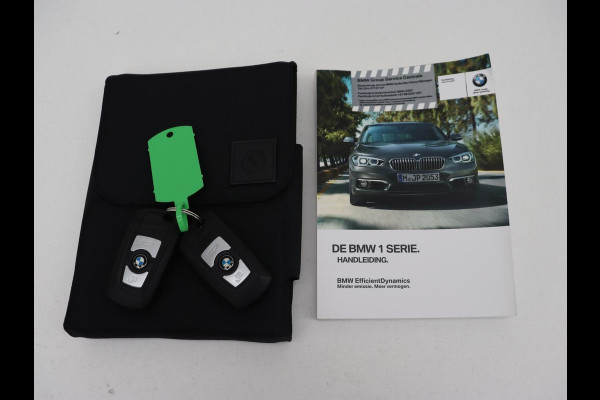 BMW 1-serie 118i Executive | Sportstoelen | Harman/Kardon | Navigatie | Full LED | Climate control | Parkeerhulp | Cruise control