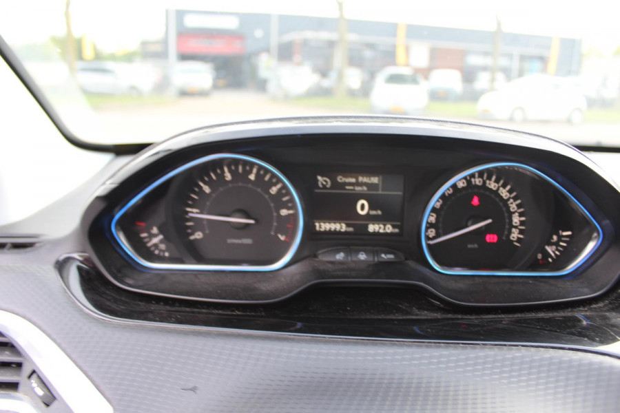Peugeot 2008 1.2 PureTech Allure MULTIMEDIA AFNEEMBARE TREKHAAK CAMERA PANO