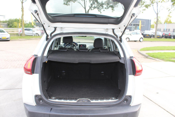 Peugeot 2008 1.2 PureTech Allure MULTIMEDIA AFNEEMBARE TREKHAAK CAMERA PANO
