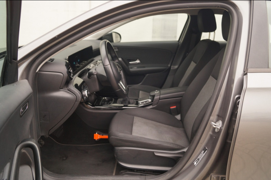 Mercedes-Benz A-Klasse 160 Business Solution -NAVI-ECC-PDC-CAM-