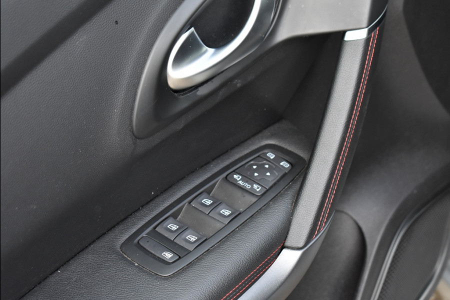Renault Kadjar 1.3 TCe Black Edit. Automaat. Camera. Climate control.