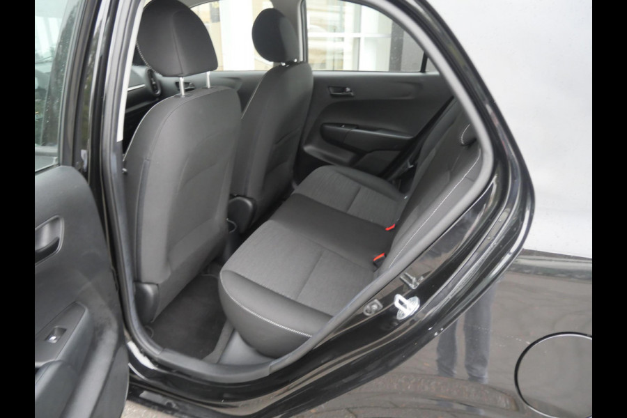 Kia Picanto 1.0 MPi ComfortPlusLine | Carplay | Cruise | Airco | Kia Picanto 1.0 MPi ComfortPlusLine | Carplay | Cruise | Airco |