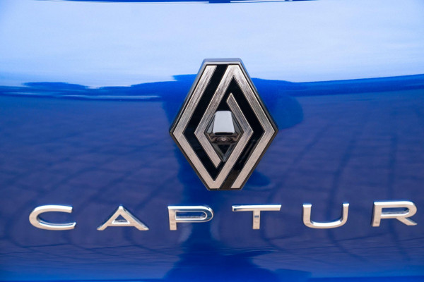 Renault Captur 1.0 TCe 90 evolution|Prijs rijklaar incl. 12 mnd garantie| LMC DAB Carplay Camera PDC Bluetooth