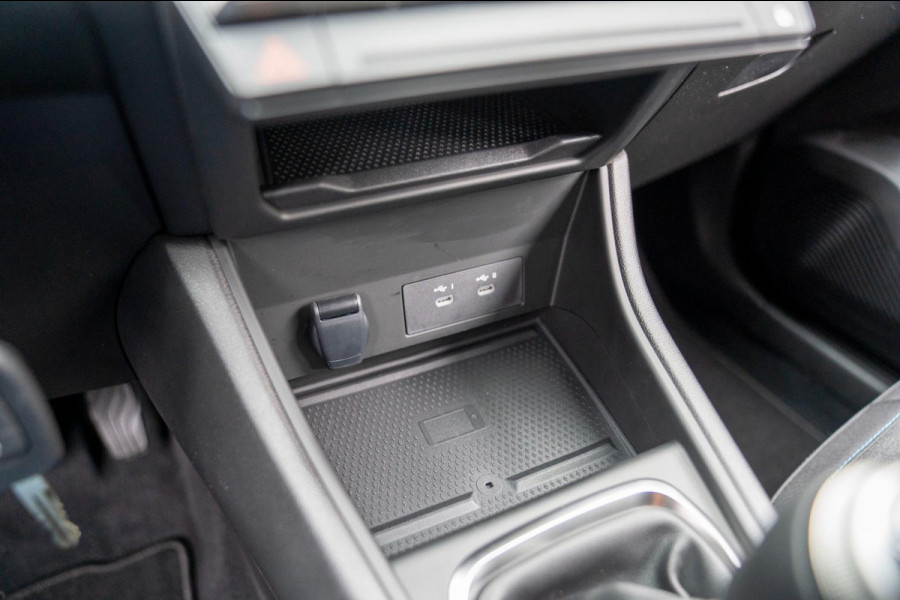 Renault Captur 1.0 TCe 90 evolution|Prijs rijklaar incl. 12 mnd garantie| LMC DAB Carplay Camera PDC Bluetooth