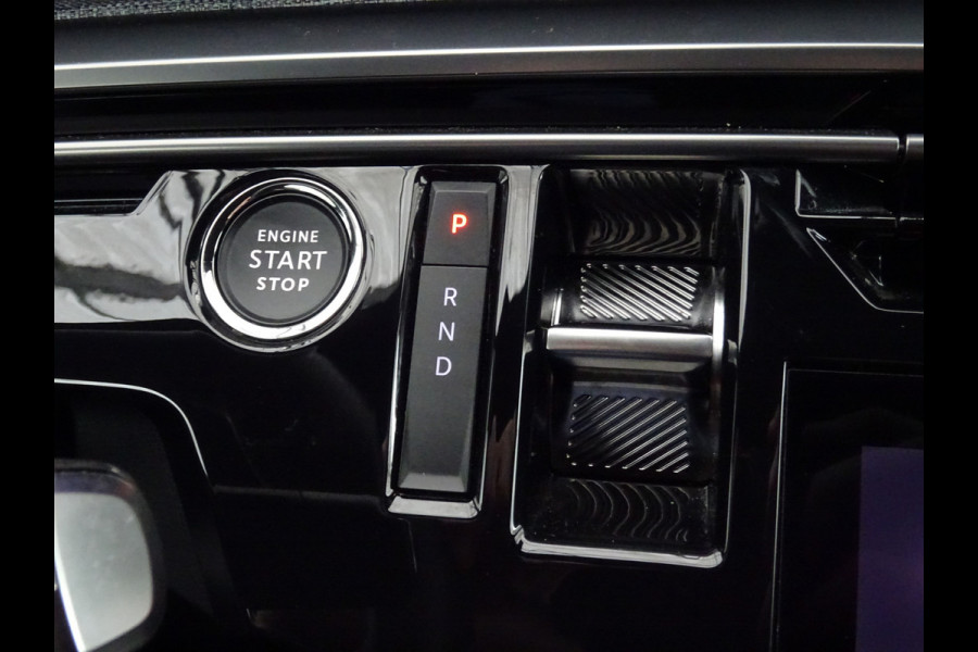 Peugeot E-3008 GT Avantage 210 73 kWh * WARMTEPOMP * 4 SEIZOENSBANDEN !! Peugeot E-3008 GT Avantage 210 73 kWh * WARMTEPOMP * 4 SEIZOENSBANDEN !!