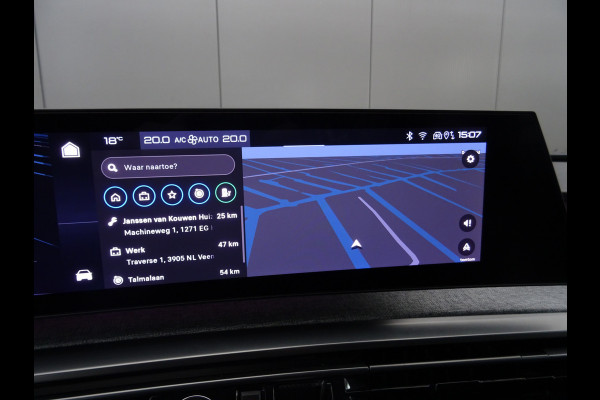 Peugeot E-3008 GT Avantage 210 73 kWh * WARMTEPOMP * 4 SEIZOENSBANDEN !! Peugeot E-3008 GT Avantage 210 73 kWh * WARMTEPOMP * 4 SEIZOENSBANDEN !!