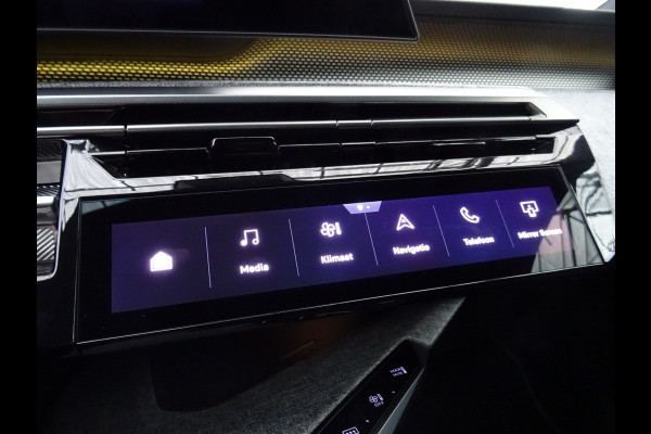 Peugeot E-3008 GT Avantage 210 73 kWh * WARMTEPOMP * 4 SEIZOENSBANDEN !! Peugeot E-3008 GT Avantage 210 73 kWh * WARMTEPOMP * 4 SEIZOENSBANDEN !!