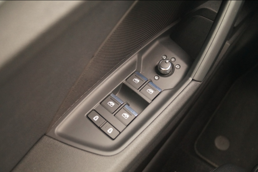 Audi A3 Sportback 30 TFSI Automaat Advanced Edition -LEER-NAVI-ECC-