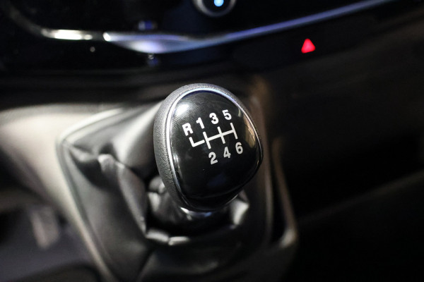 Ford Transit 350 2.0 TDCI L3H2 | Nieuw | CarPlay | Blind Spot | Navigatie | Stoelverwarming | Camera | DAB | Cruise control | Trekhaak | PDC V+A | MY2024 | BPM Vrij
