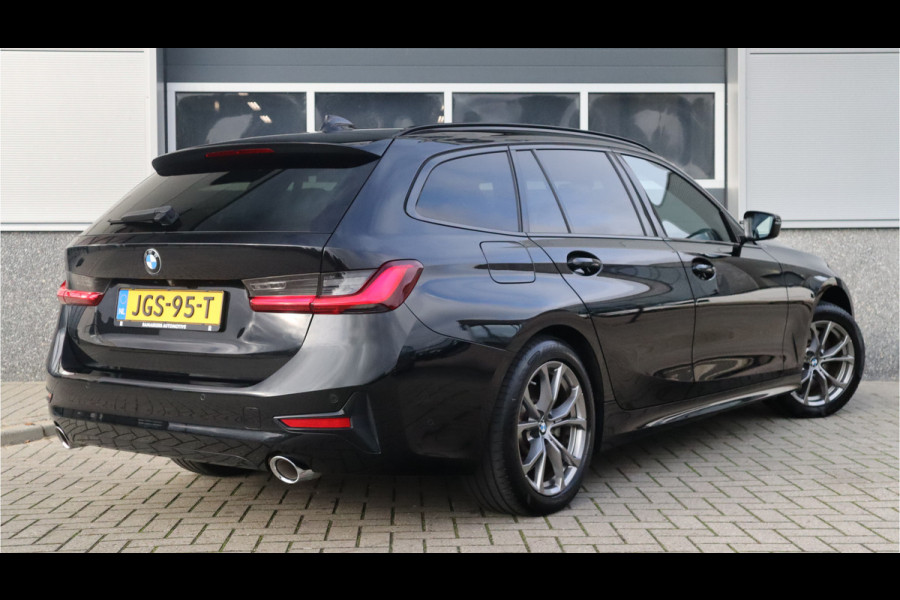 BMW 3 Serie Touring 330e Sport Line / SOH 95% / Hifi / Camera / Sportstoelen /
