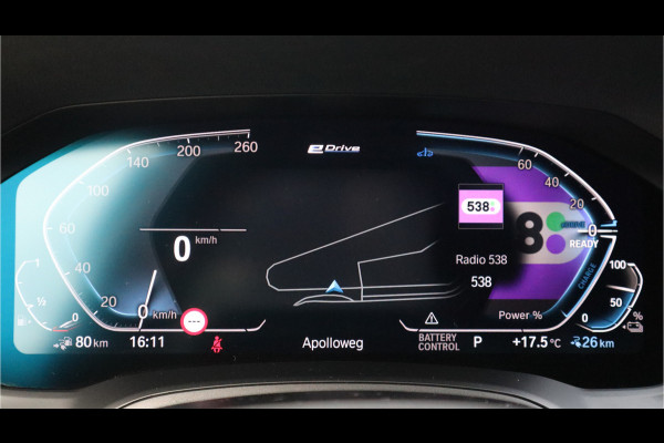 BMW 3 Serie Touring 330e Sport Line / SOH 95% / Hifi / Camera / Sportstoelen /
