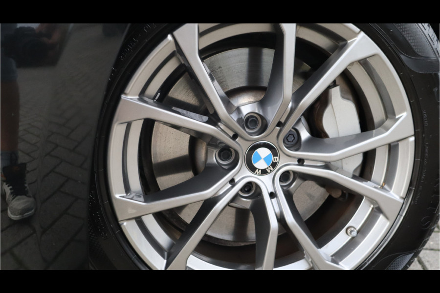 BMW 3 Serie Touring 330e Sport Line / SOH 95% / Hifi / Camera / Sportstoelen /