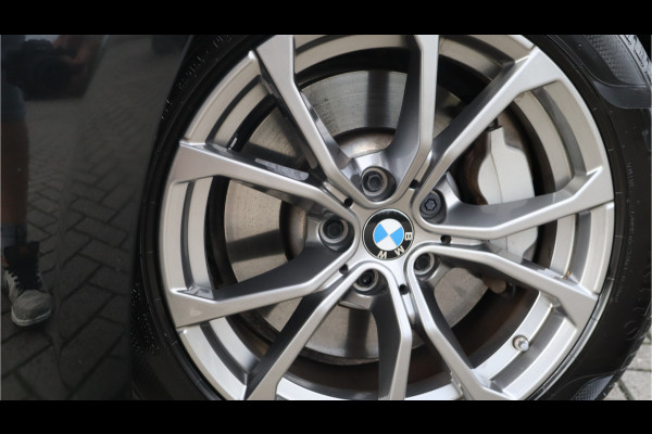 BMW 3 Serie Touring 330e Sport Line / SOH 95% / Hifi / Camera / Sportstoelen /