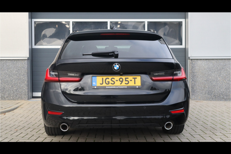 BMW 3 Serie Touring 330e Sport Line / SOH 95% / Hifi / Camera / Sportstoelen /