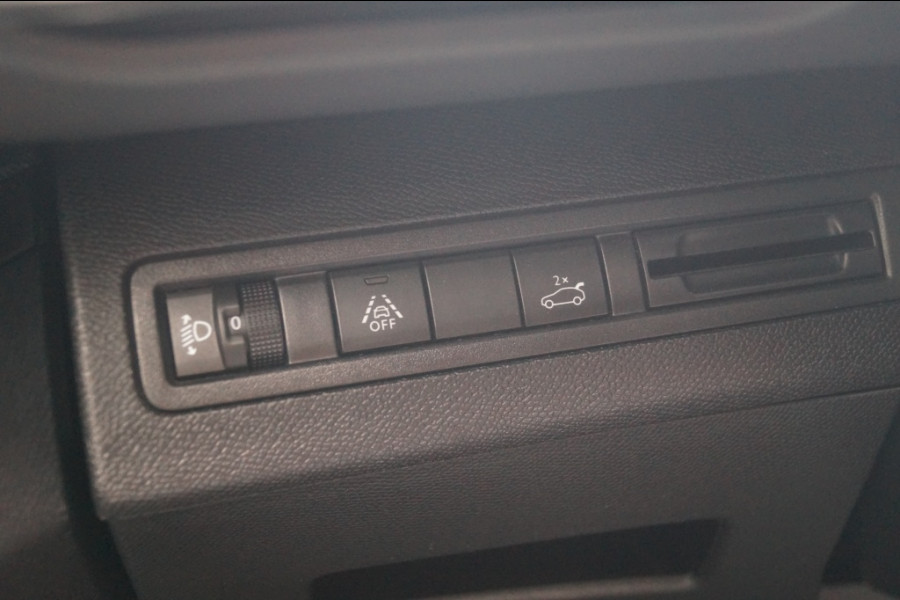 Peugeot 5008 1.5 BlueHDI 130pk Allure 7-persoons -NAVI-ECC-PDC- Peugeot 5008 1.5 BlueHDI 130pk Allure 7-persoons -NAVI-ECC-PDC-