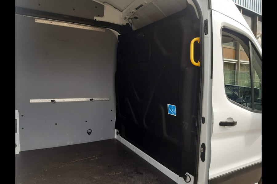 Ford Transit 2.0 TDCI 96Kw/130Pk L3H2 Airco Cruisecontrol Achteruitrijcamera 270graden doordraai achterdeuren