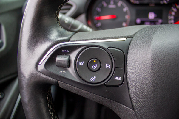 Opel Crossland X 1.2 Selection | Prijs rijklaar incl. 12 mnd garantie | Carplay PDC Bluetooth LMV Airco Stoel en stuur verwarming