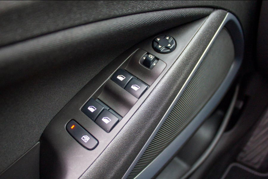 Opel Crossland X 1.2 Selection | Prijs rijklaar incl. 12 mnd garantie | Carplay PDC Bluetooth LMV Airco Stoel en stuur verwarming