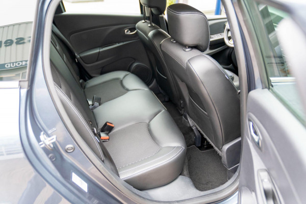 Renault Clio Estate 0.9 TCe Intens|Prijs rijklaar incl 12 mnd garantie|Navi Bluetooth Pdc Airco Keyless Renault Clio Estate 0.9 TCe Intens|Prijs rijklaar incl 12 mnd garantie|Navi Bluetooth Pdc Airco Keyless