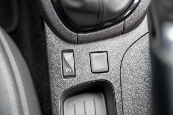 Renault Clio Estate 0.9 TCe Intens|Prijs rijklaar incl 12 mnd garantie|Navi Bluetooth Pdc Airco Keyless Renault Clio Estate 0.9 TCe Intens|Prijs rijklaar incl 12 mnd garantie|Navi Bluetooth Pdc Airco Keyless