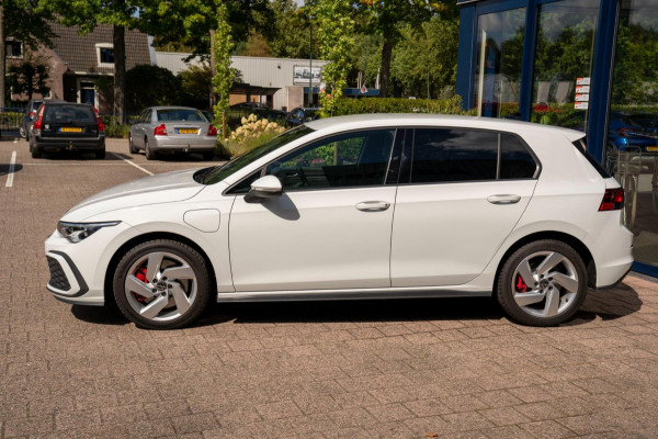 Volkswagen Golf 1.4 eHybrid GTE | Prijs rijklaar incl. 12 mnd garantie |Navi Rode remklauwen Carplay Ledverlichting