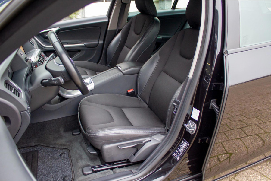 Volvo V60 1.5 T3 Polar | Prijs rijklaar incl. 12 mnd garantie | Lmv Navi Pdc Bluetooth Stoelverwarming Cruise