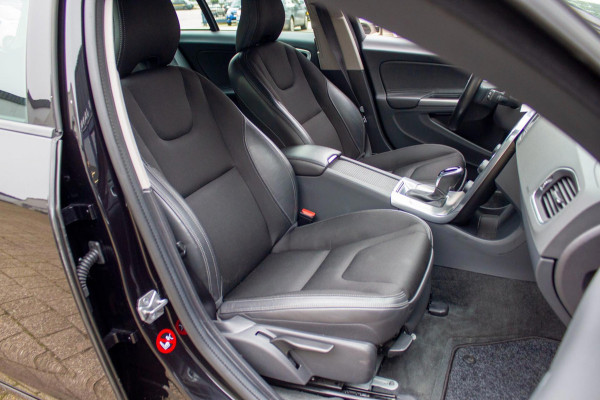 Volvo V60 1.5 T3 Polar | Prijs rijklaar incl. 12 mnd garantie | Lmv Navi Pdc Bluetooth Stoelverwarming Cruise