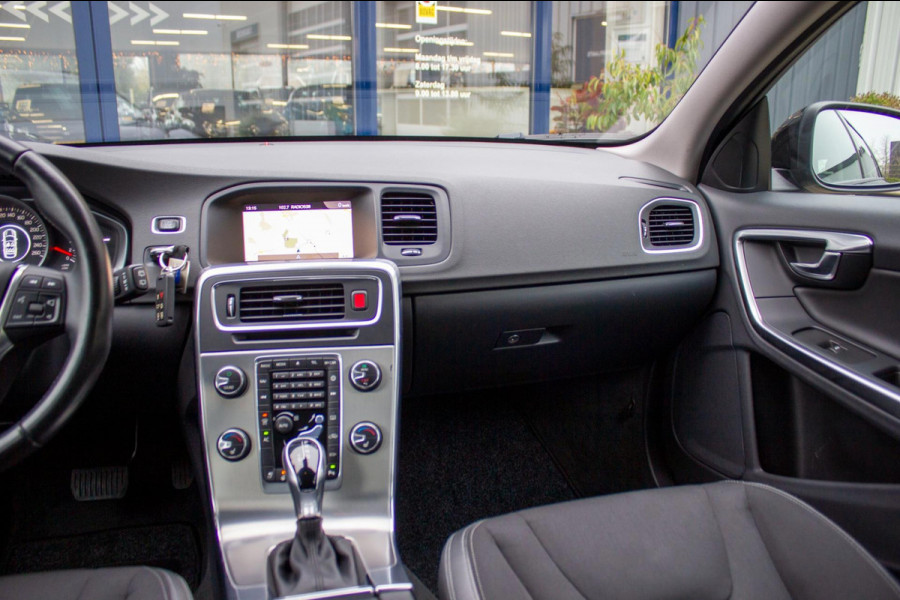 Volvo V60 1.5 T3 Polar | Prijs rijklaar incl. 12 mnd garantie | Lmv Navi Pdc Bluetooth Stoelverwarming Cruise