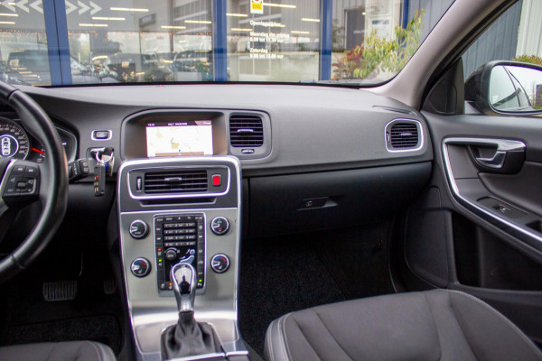 Volvo V60 1.5 T3 Polar | Prijs rijklaar incl. 12 mnd garantie | Lmv Navi Pdc Bluetooth Stoelverwarming Cruise