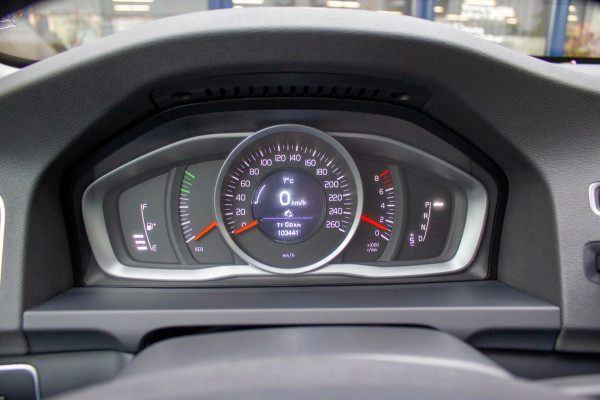 Volvo V60 1.5 T3 Polar | Prijs rijklaar incl. 12 mnd garantie | Lmv Navi Pdc Bluetooth Stoelverwarming Cruise