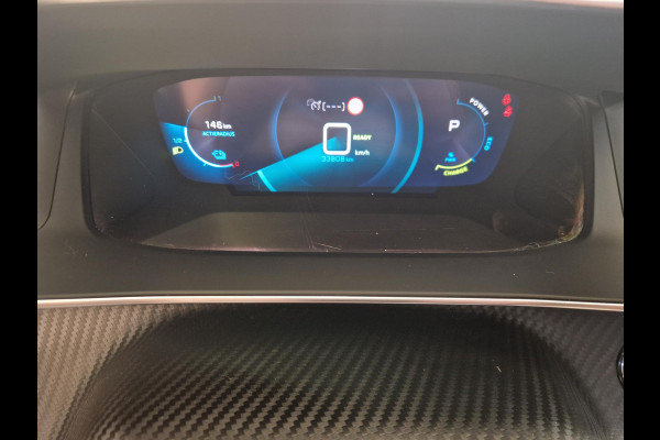 Peugeot e-2008 EV Allure 50 kWh | Navigatie | Adaptieve Cruise Control | Achteruitrijcamera | Parkeersensoren voor en achter