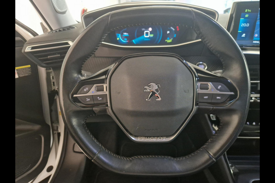 Peugeot e-2008 EV Allure 50 kWh | Navigatie | Adaptieve Cruise Control | Achteruitrijcamera | Parkeersensoren voor en achter